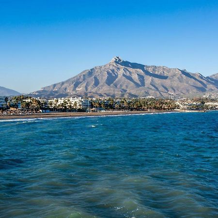 By Riva - Luxurious, Exclusive 2 Bedroom Apt Inside Puerto Banus 마르베야 외부 사진